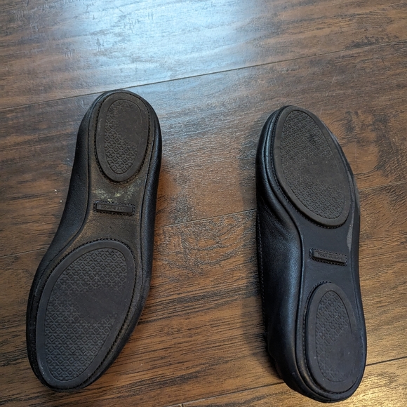 Navy Blue Tory Burch Minnies - Picture 4 of 4